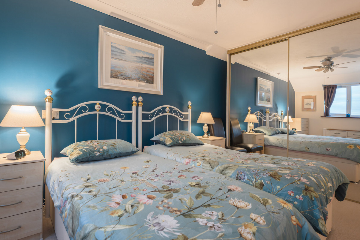 Tulip Court, Horsham, RH12, photo 12