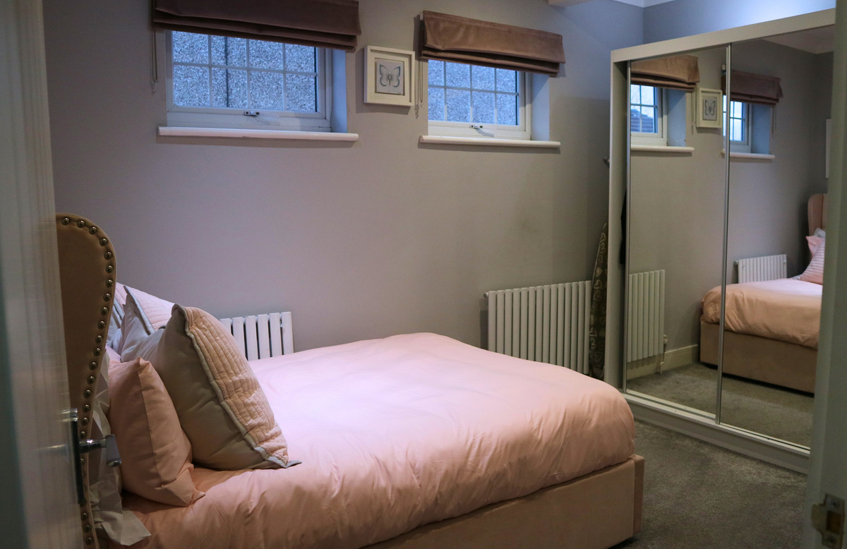 Clockhouse Lane, Grays, RM16, photo 12