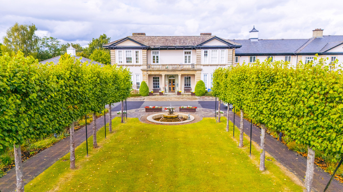 Hollins Hall, Harrogate, HG3