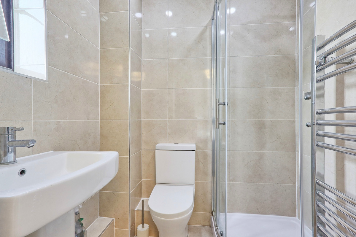 Downs Grove, Basildon, SS16, photo 16