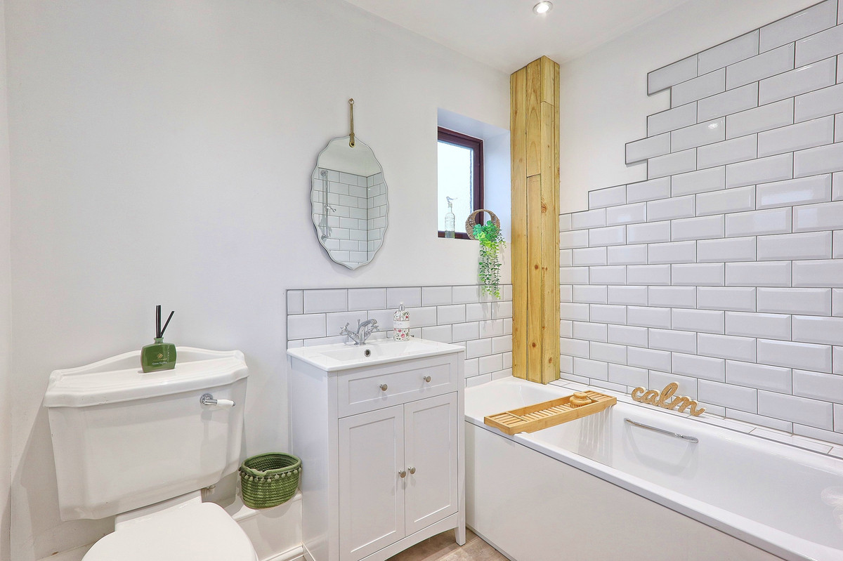 Whitmore Way, Basildon, SS14, photo 15