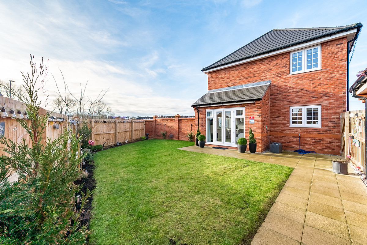 Featherstone Crescent, Cheadle, SK8, photo 24