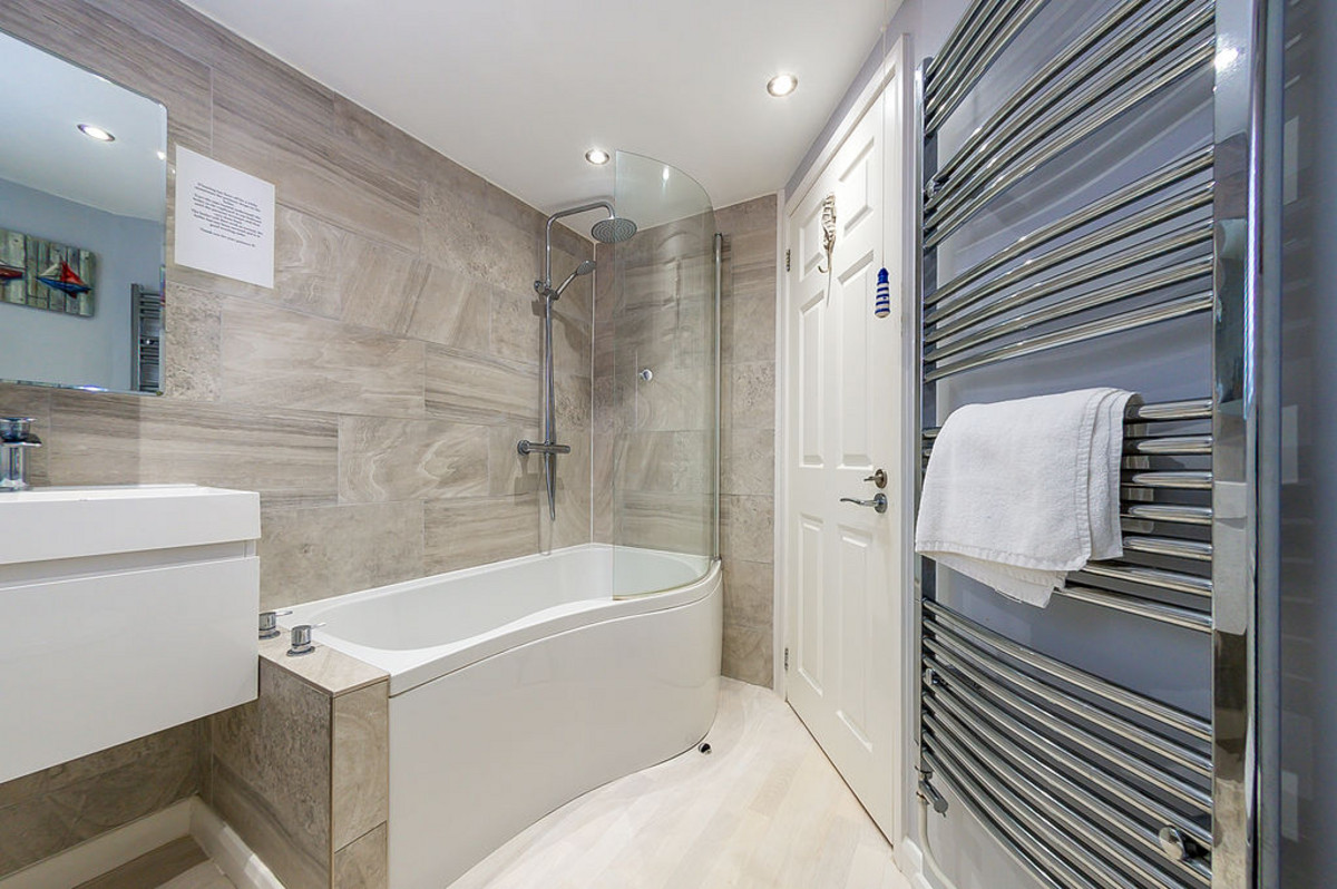 Ivy Cottage, Whitby, YO22, photo 13