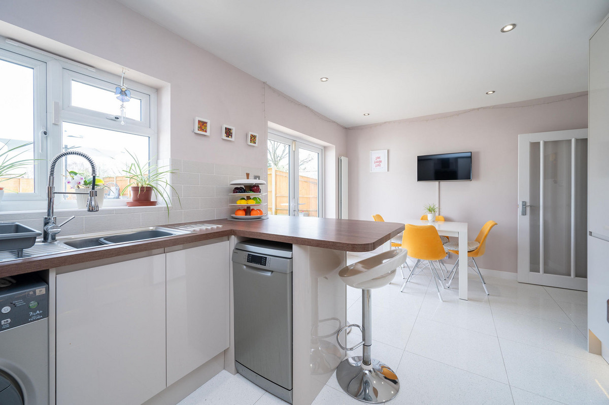 Merryfield Drive, Horsham, RH12, photo 5