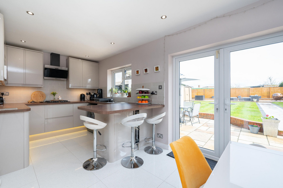 Merryfield Drive, Horsham, RH12, photo 4