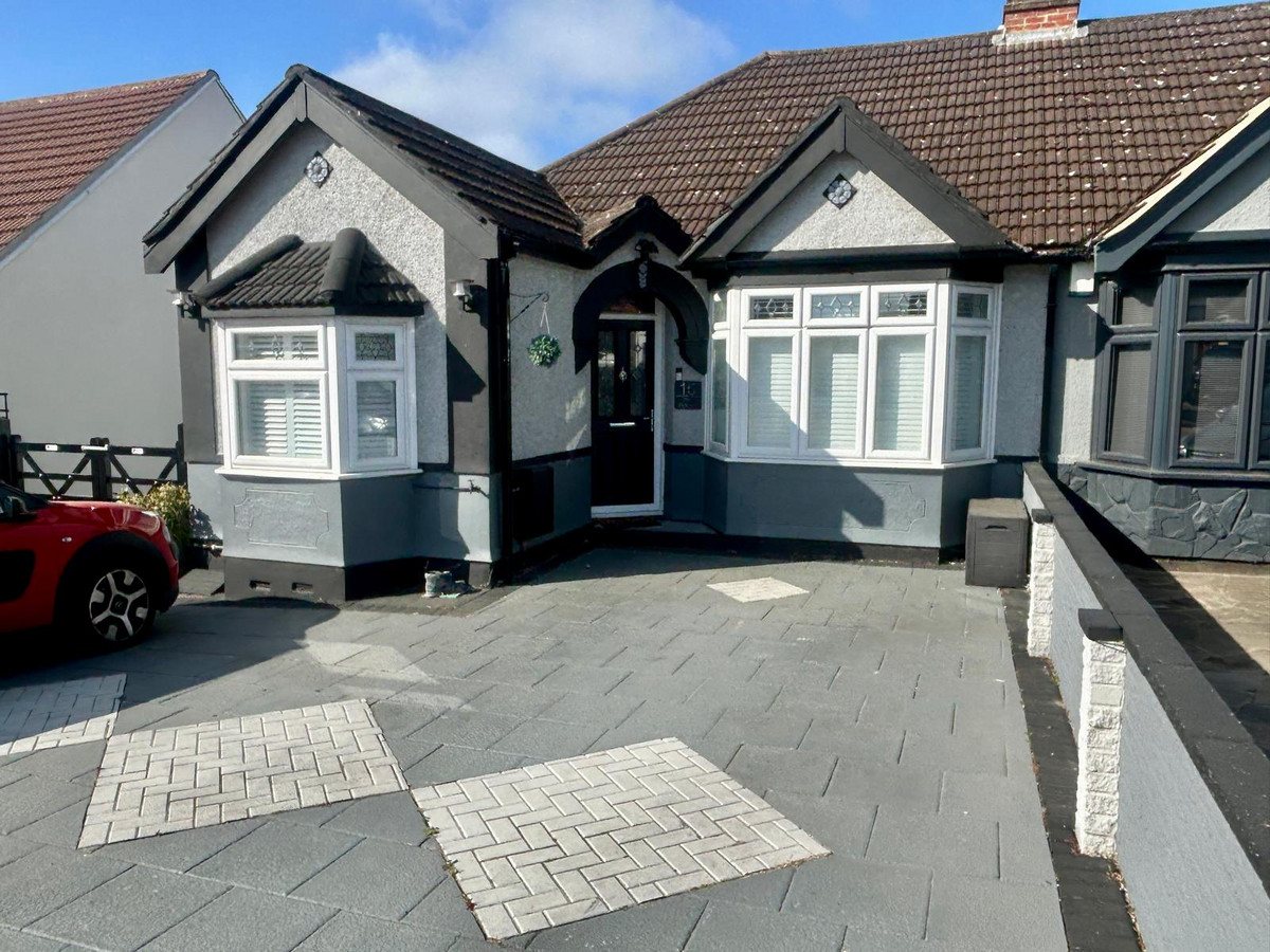 Noak Hill, Romford, RM3, photo 32