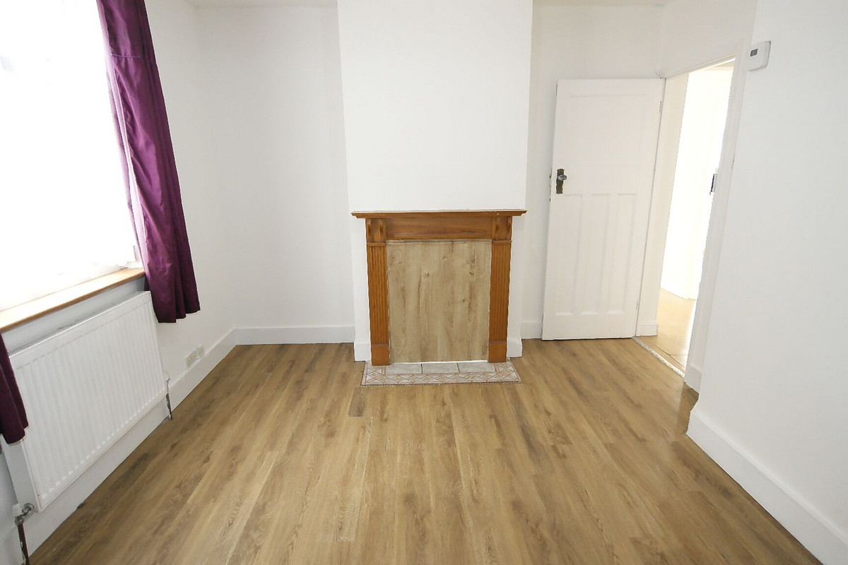 Hillfoot Road, Romford, RM5, photo 7