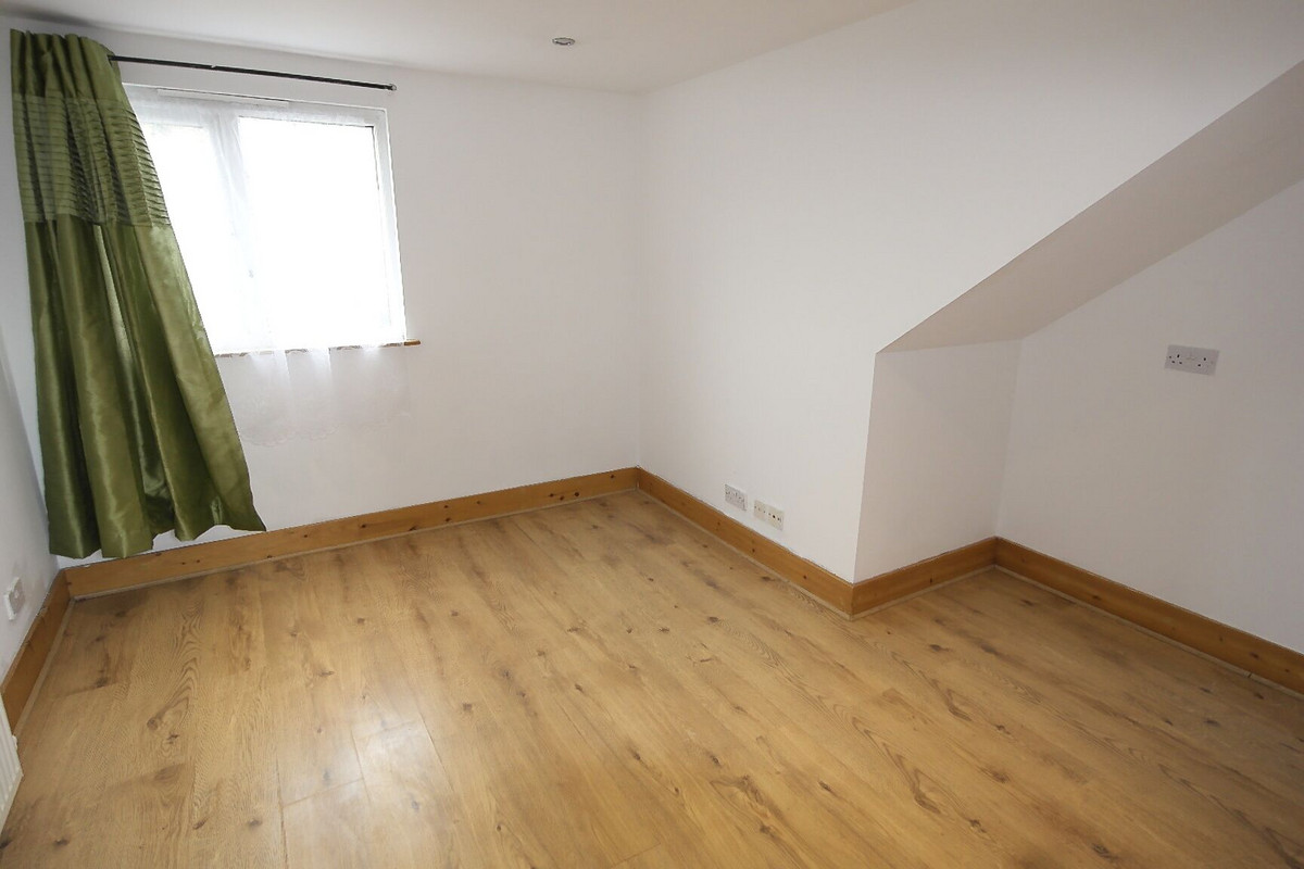 Hillfoot Road, Romford, RM5, photo 13