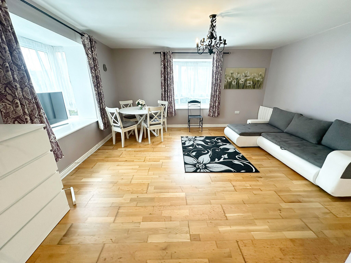 Goresbrook Road, Dagenham, RM9, photo 2