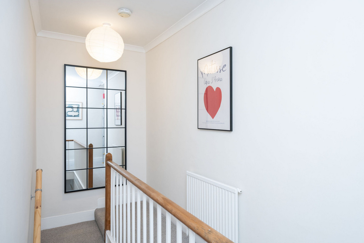 New Street, Horsham, RH13, photo 11