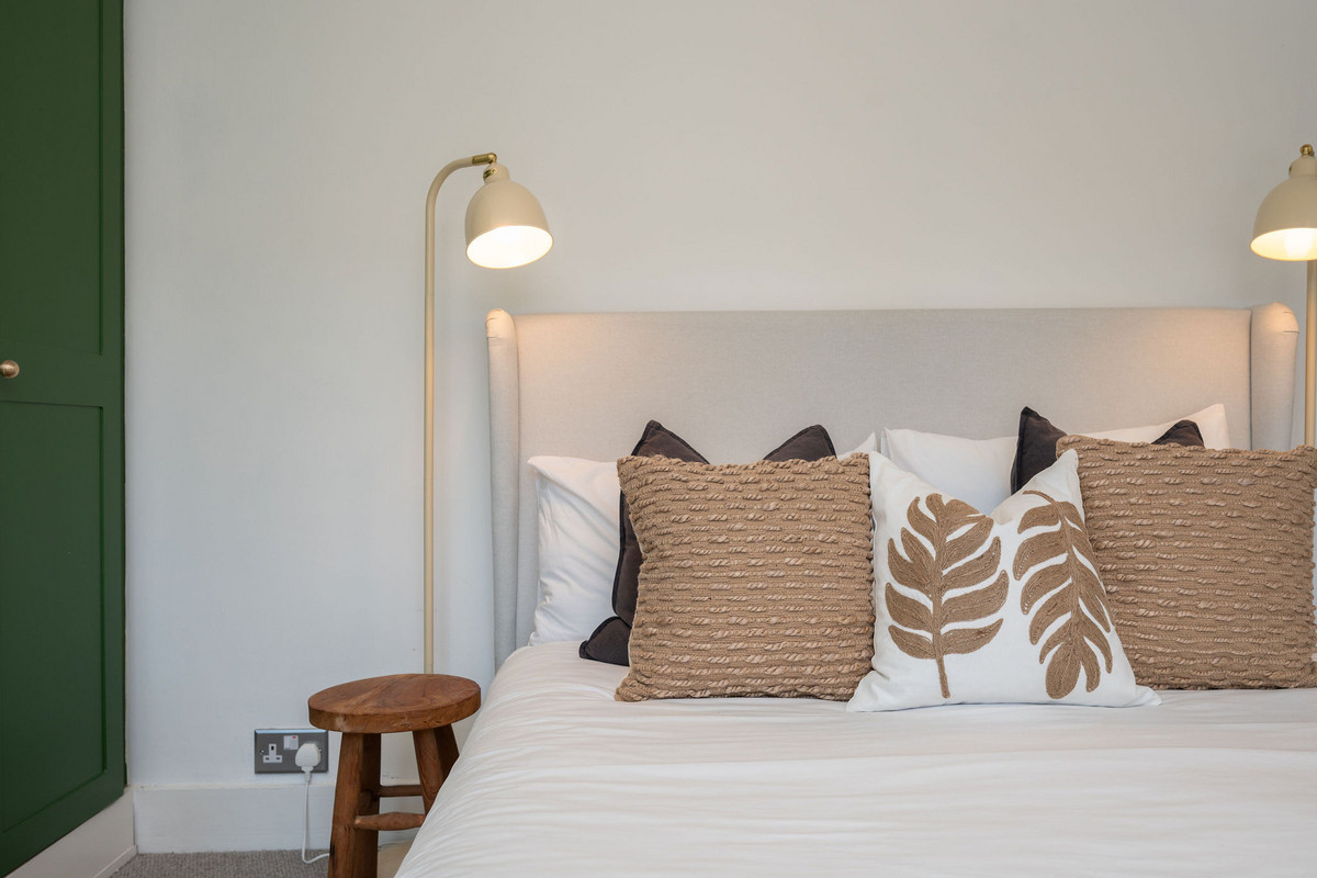 New Street, Horsham, RH13, photo 13