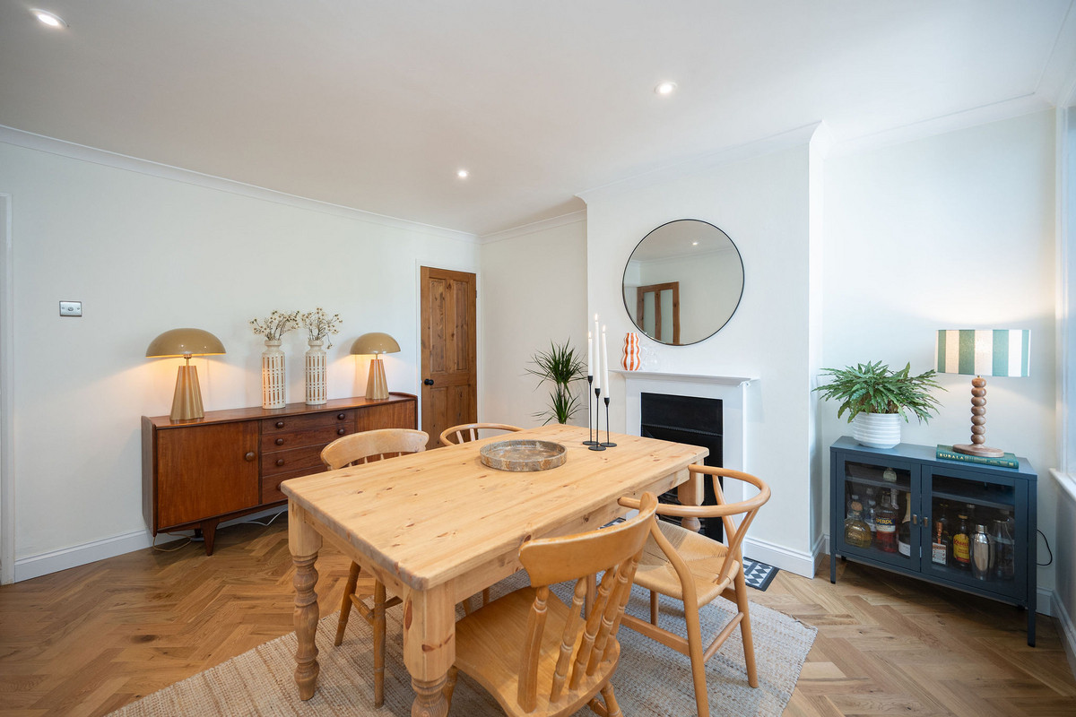 New Street, Horsham, RH13, photo 7