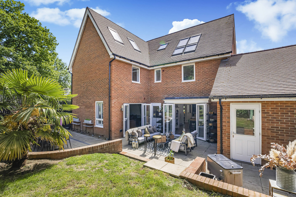 Langmore Lane, Lindfield, RH16, photo 33