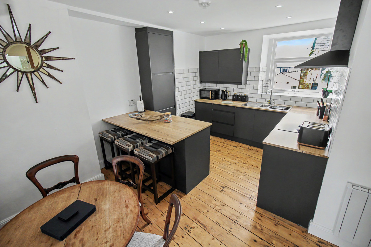 13 Queen Street, Morecambe LA4 5EQ, photo 23