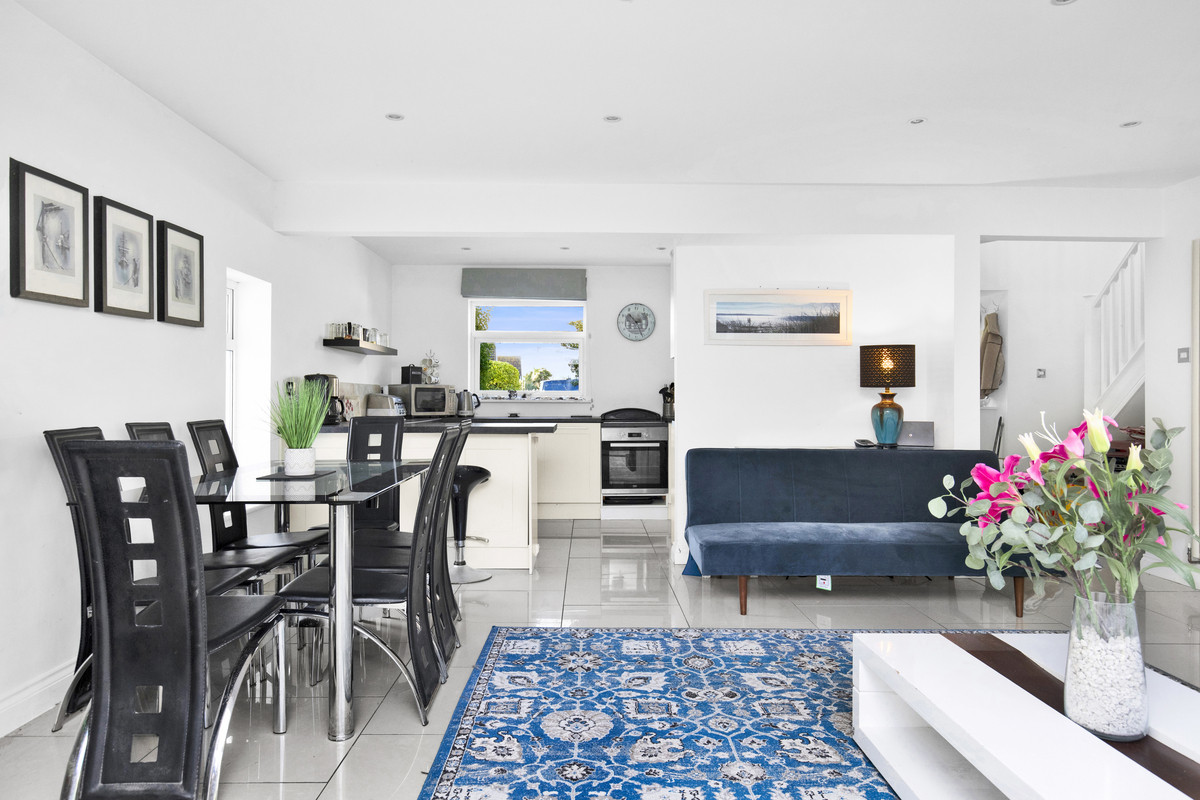 Locksash Close, West Wittering, photo 4