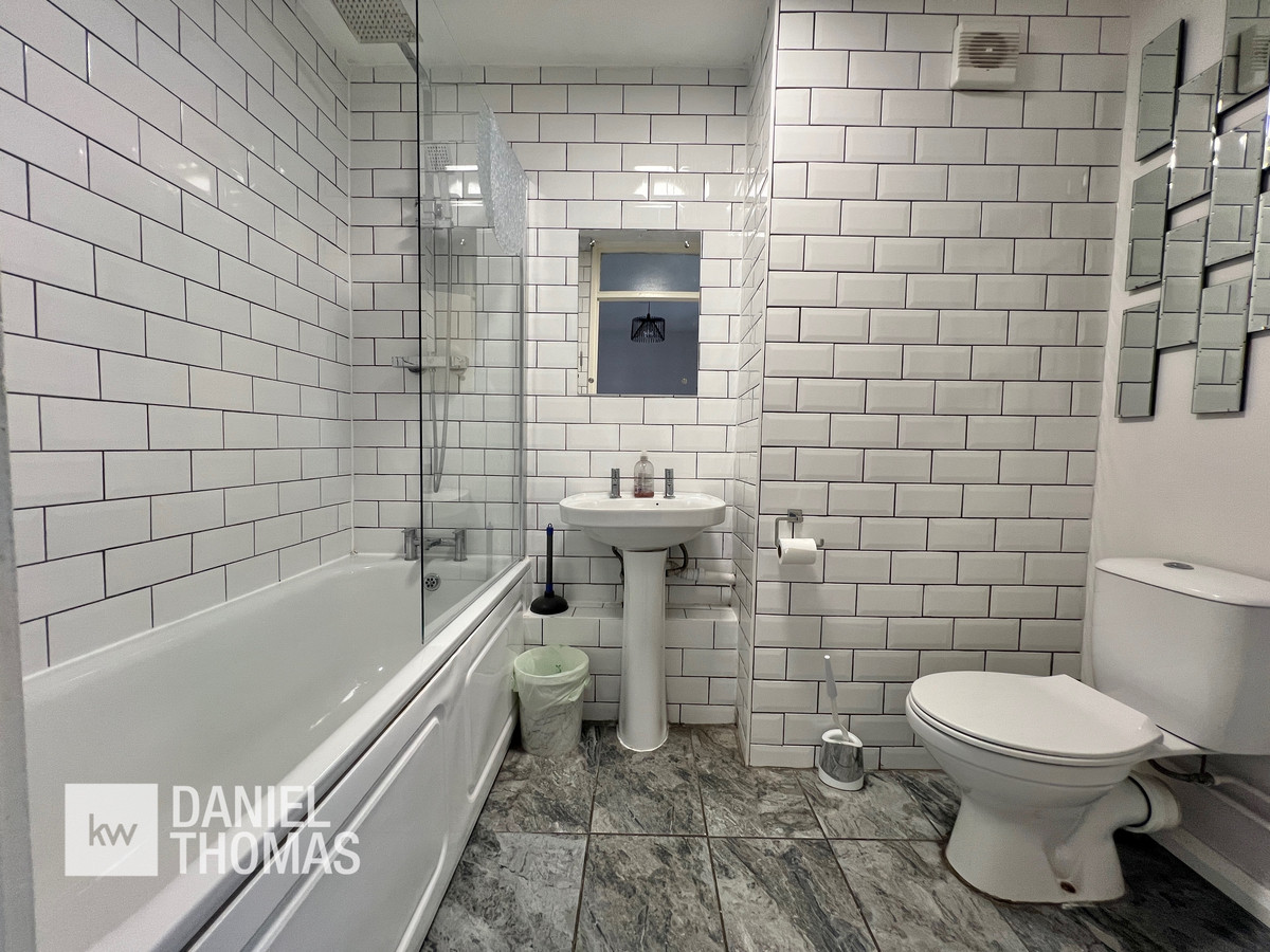 Abbotts Drive, Waltham Abbey, EN9, photo 14