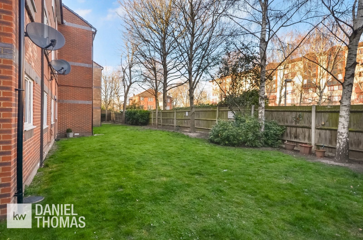 Eleanor Way, Waltham Cross, EN8, photo 15