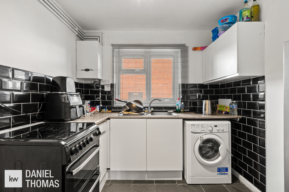 DANIEL THOMAS | Badburgham Court, Waltham Abbey, EN9, photo 4