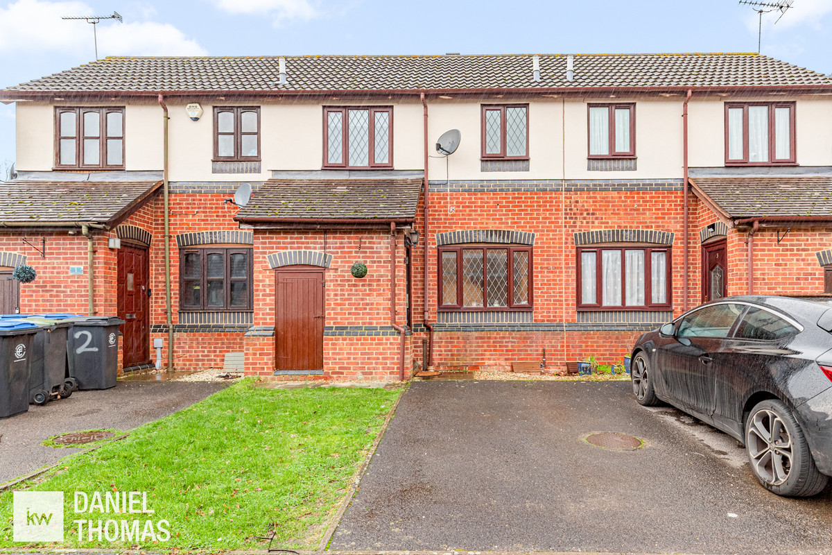 DANIEL THOMAS | Lamplighters Close, Waltham Abbey, EN9