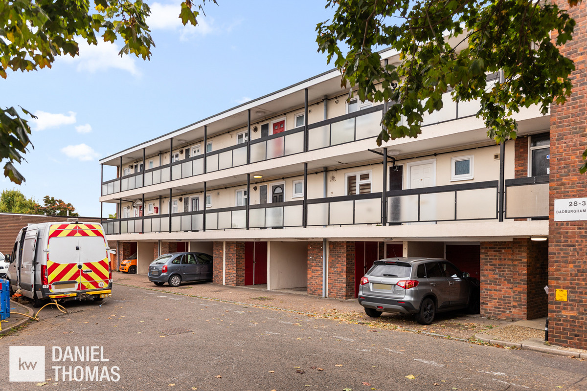 DANIEL THOMAS | Badburgham Court, Waltham Abbey, EN9, photo 8