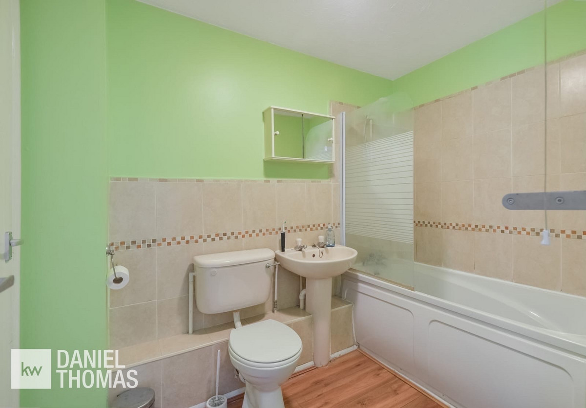 Eleanor Way, Waltham Cross, EN8, photo 9