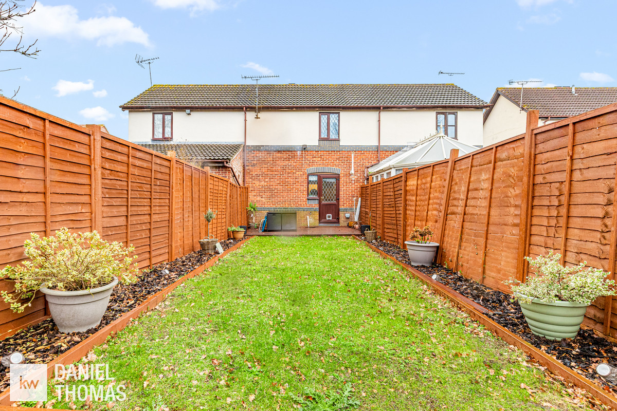 DANIEL THOMAS | Lamplighters Close, Waltham Abbey, EN9, photo 2