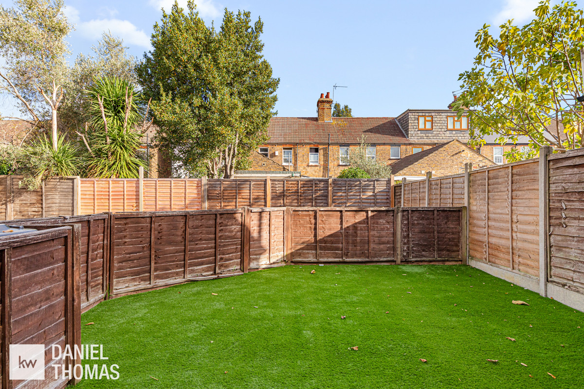 Queens Road, Waltham Cross, EN8, photo 17