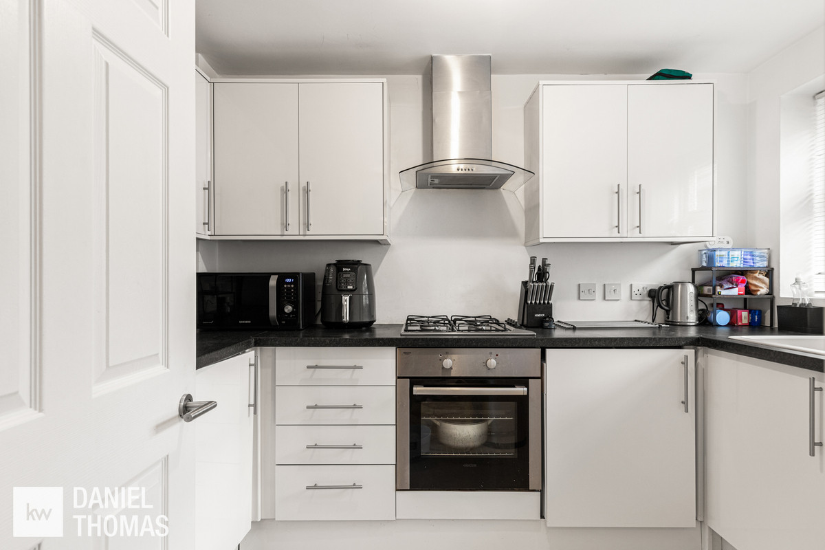Queens Road, Waltham Cross, EN8, photo 2