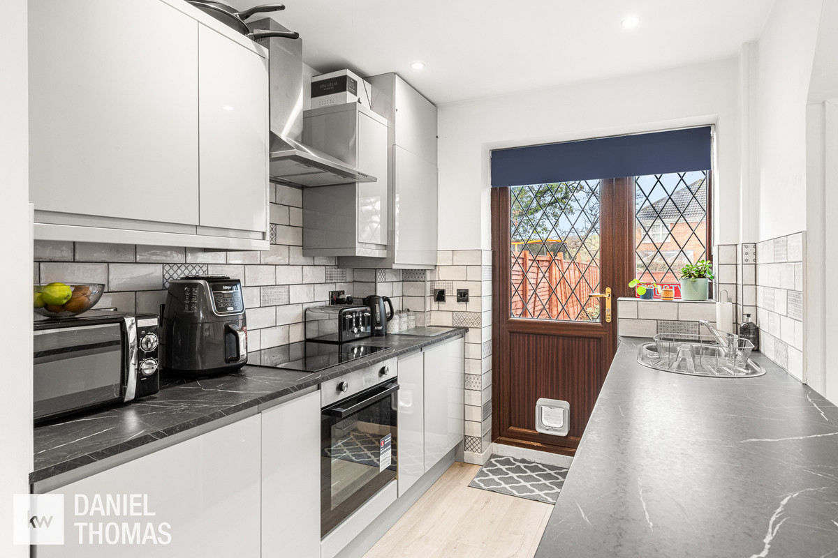 DANIEL THOMAS | Lamplighters Close, Waltham Abbey, EN9, photo 4