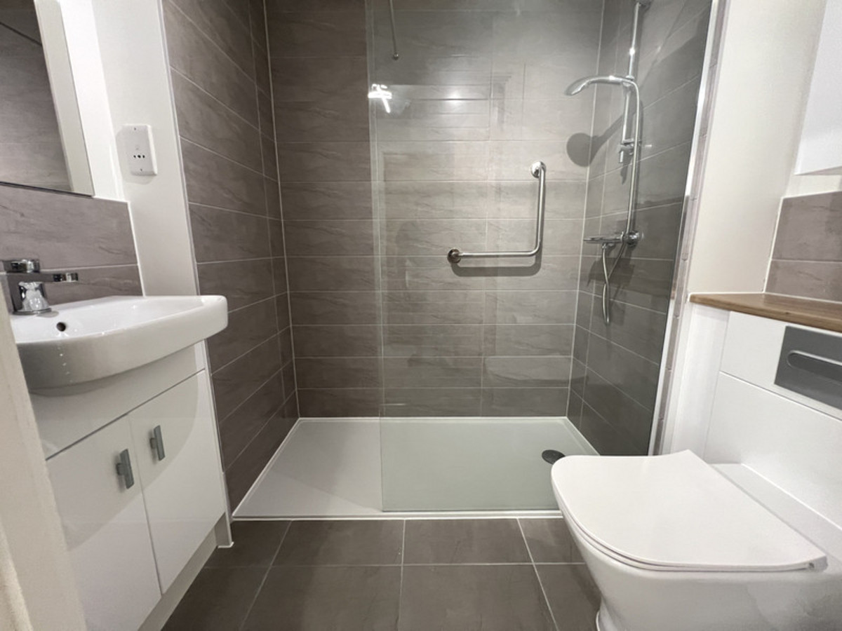 Sewardstone Road, Waltham Abbey, EN9, photo 11