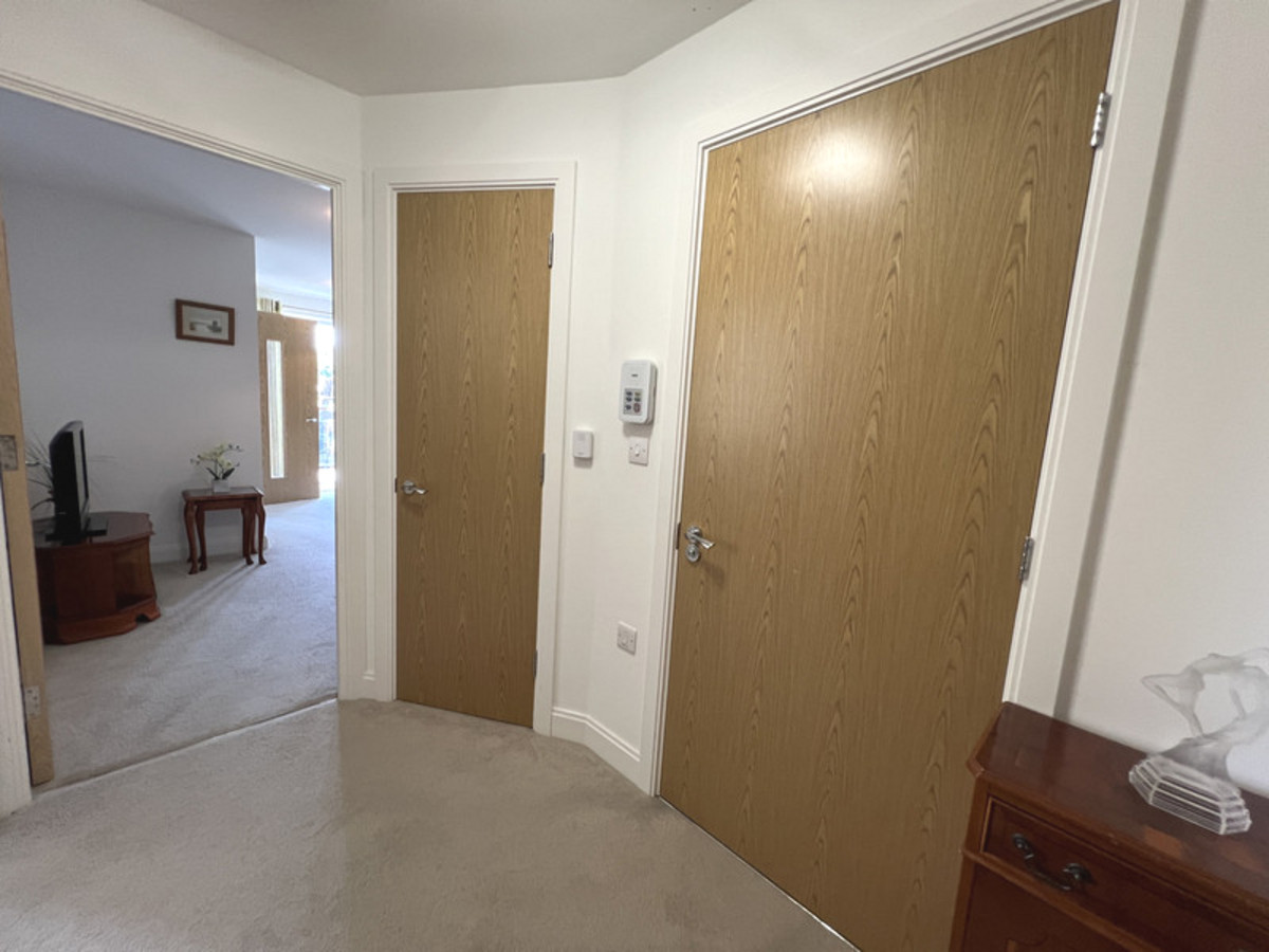 Sewardstone Road, Waltham Abbey, EN9, photo 8