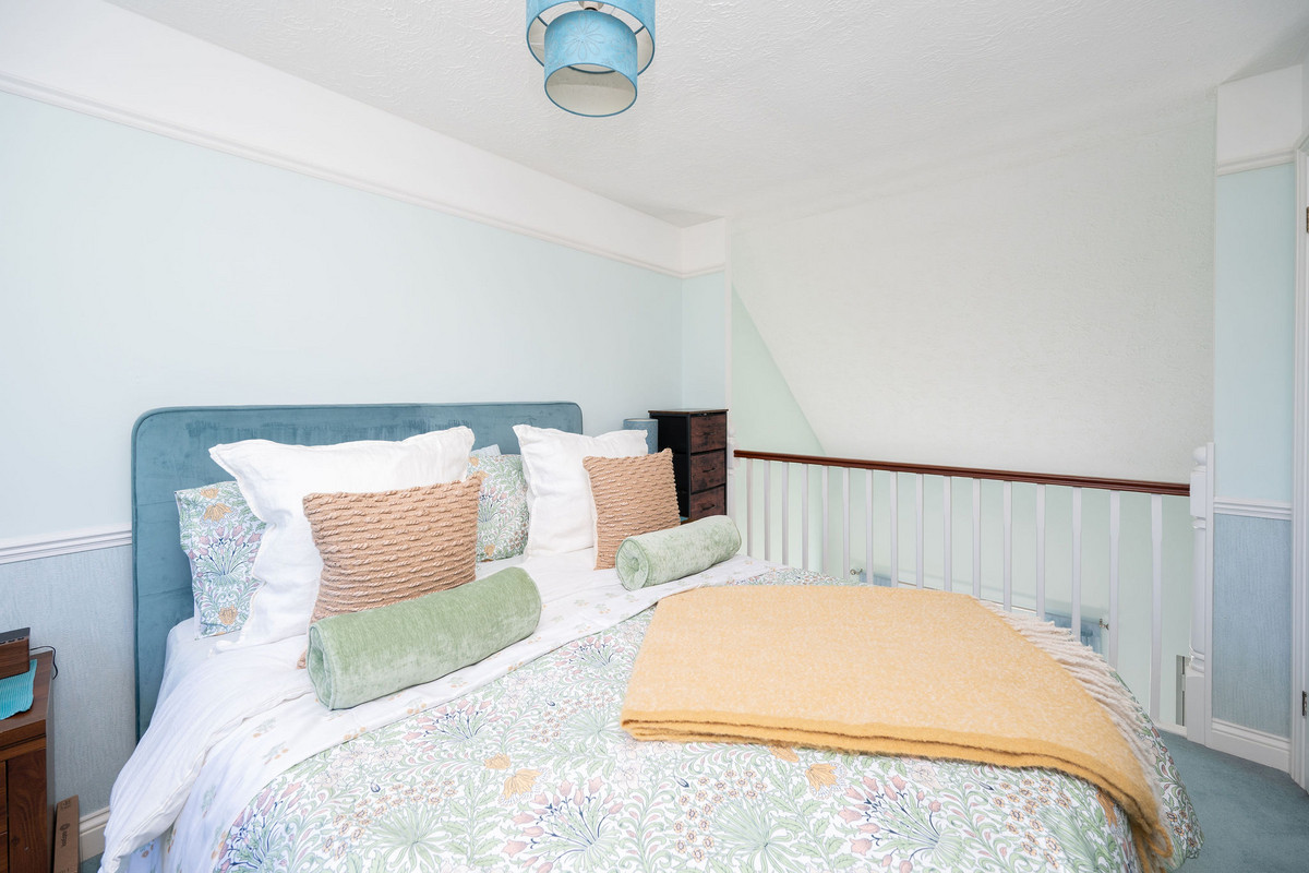 Bignor Close, Horsham, RH12, photo 11