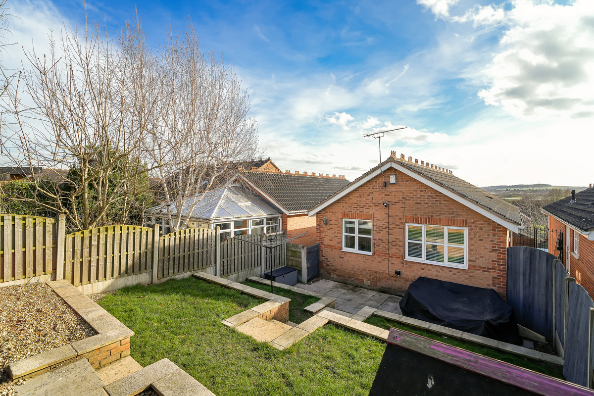 Doveside Drive, Barnsley, S73, photo 6