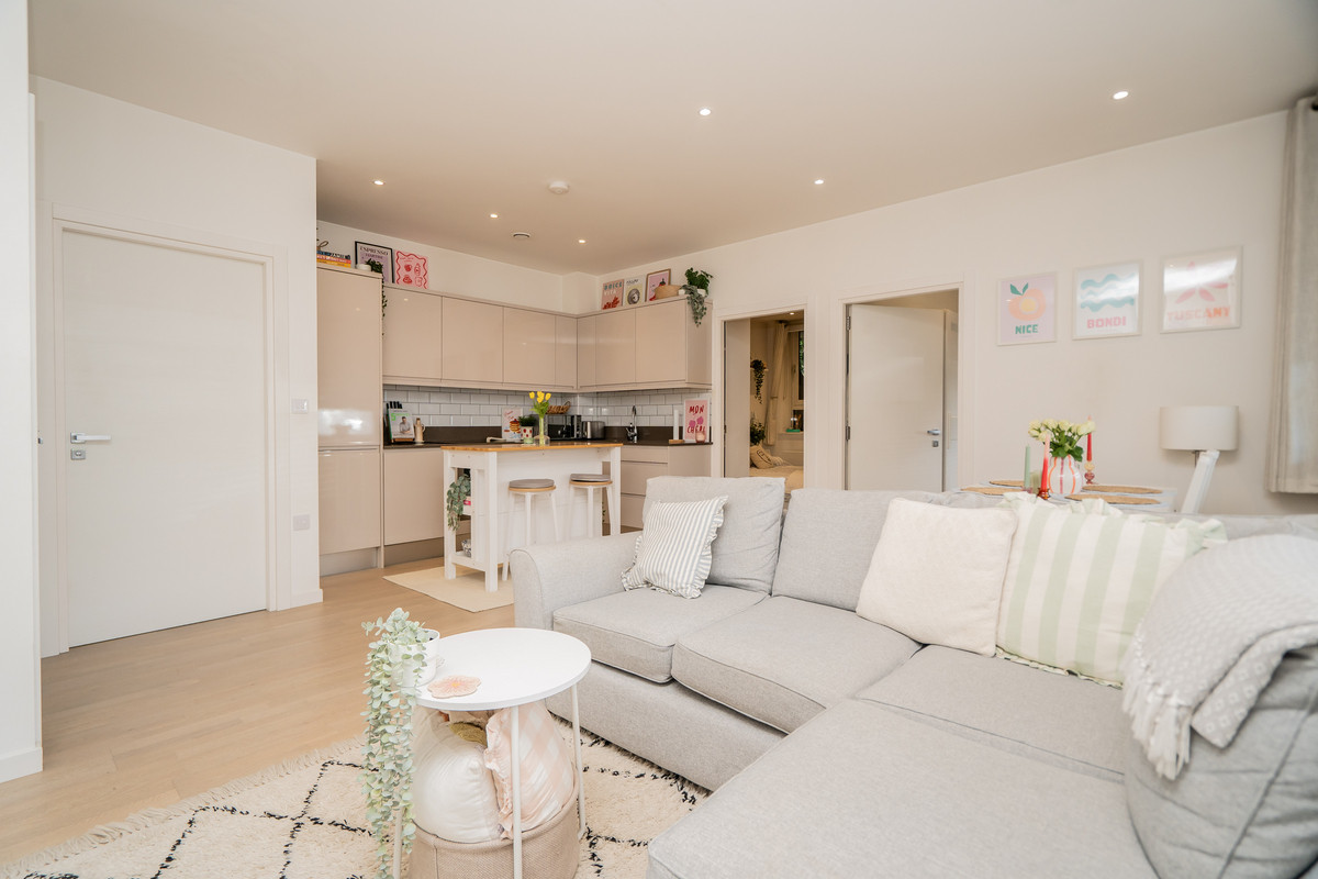 Silbury Boulevard, Central Milton Keynes, Milton Keynes, MK9
