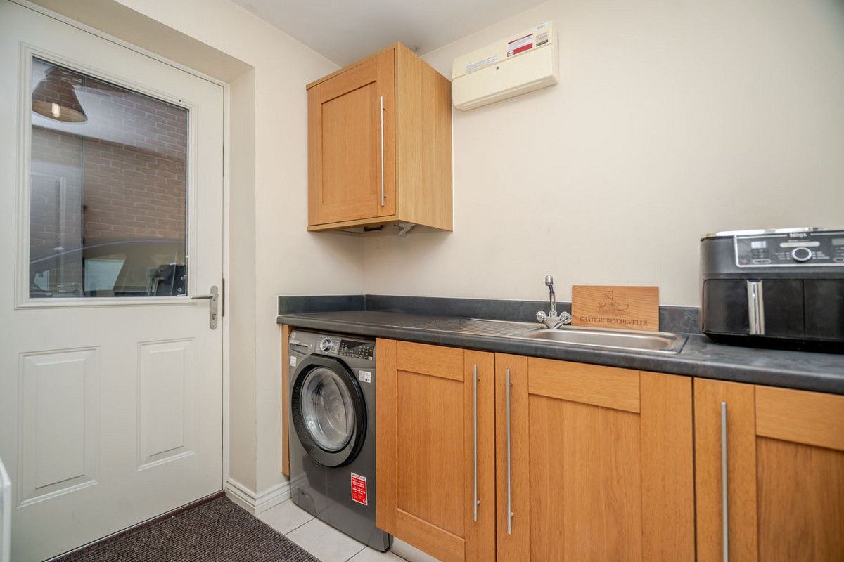 Tobago Drive Newton Leys, Milton Keynes, MK3, photo 11