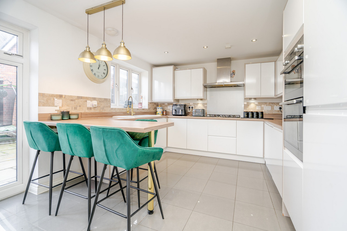 Trinidad Grove Newton Leys, Milton Keynes, MK3, photo 2
