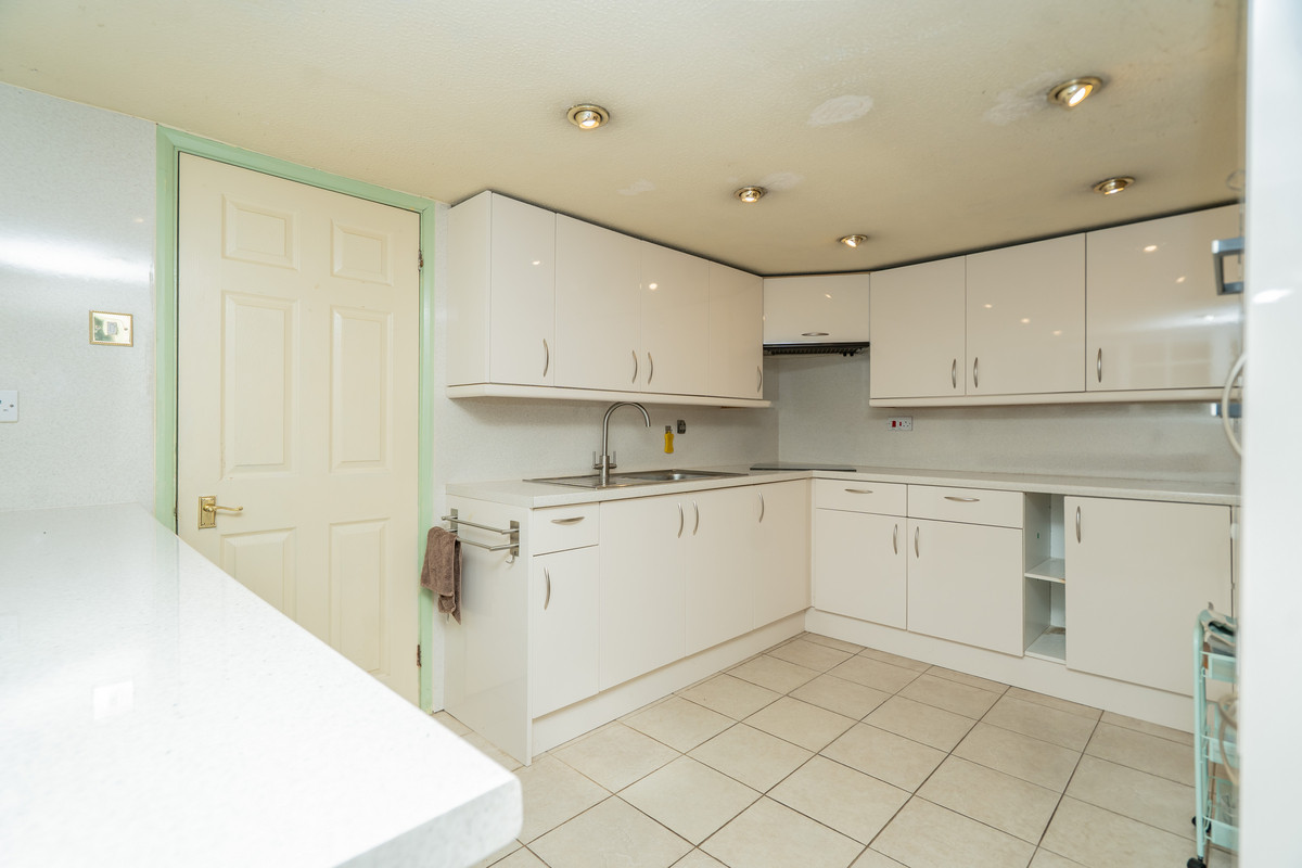 School Lane, Husborne Crawley, Bedford, MK43, photo 9