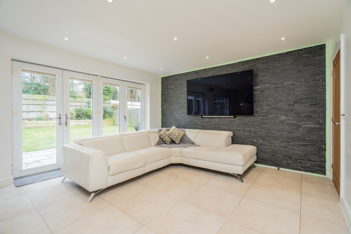 Cedar Court, Newport Pagnell, Milton Keynes MK14, photo 8