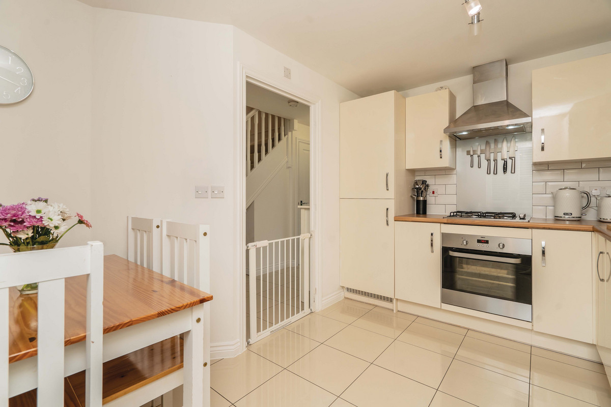 Trinidad Grove, Milton Keynes, MK3, photo 3