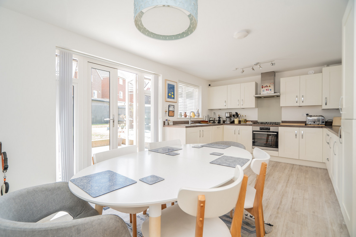 Anglesey View, Newton Leys, Milton Keynes, MK3, photo 9