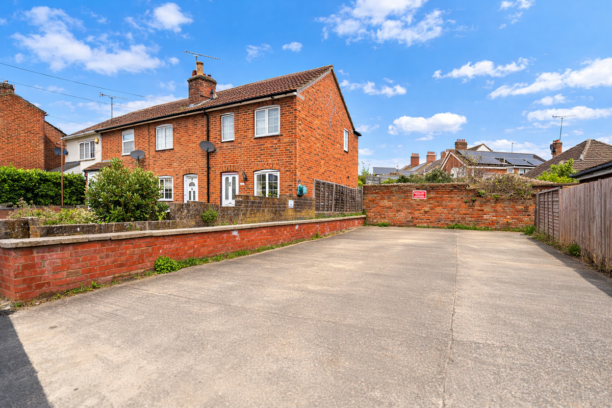 Soulbury Road, Linslade, LU7, photo 2