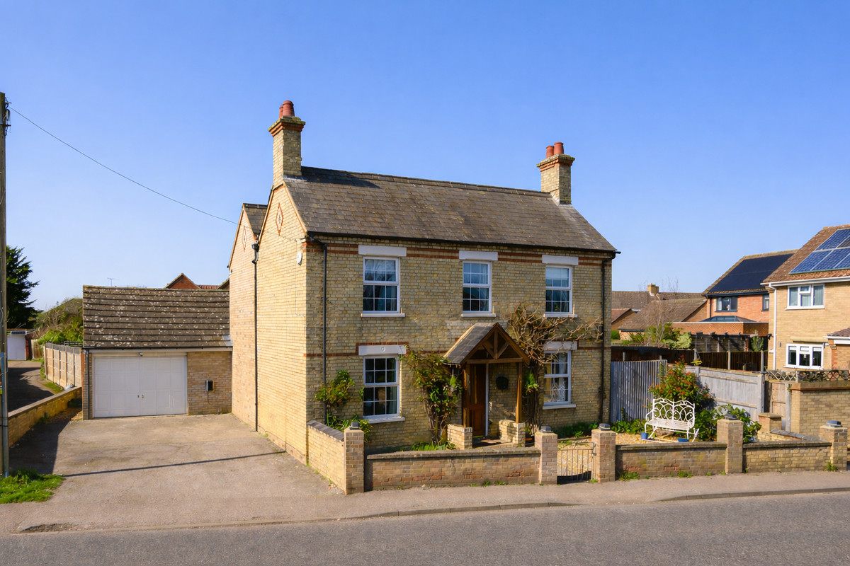 High Street, Langford, Biggleswade, SG18