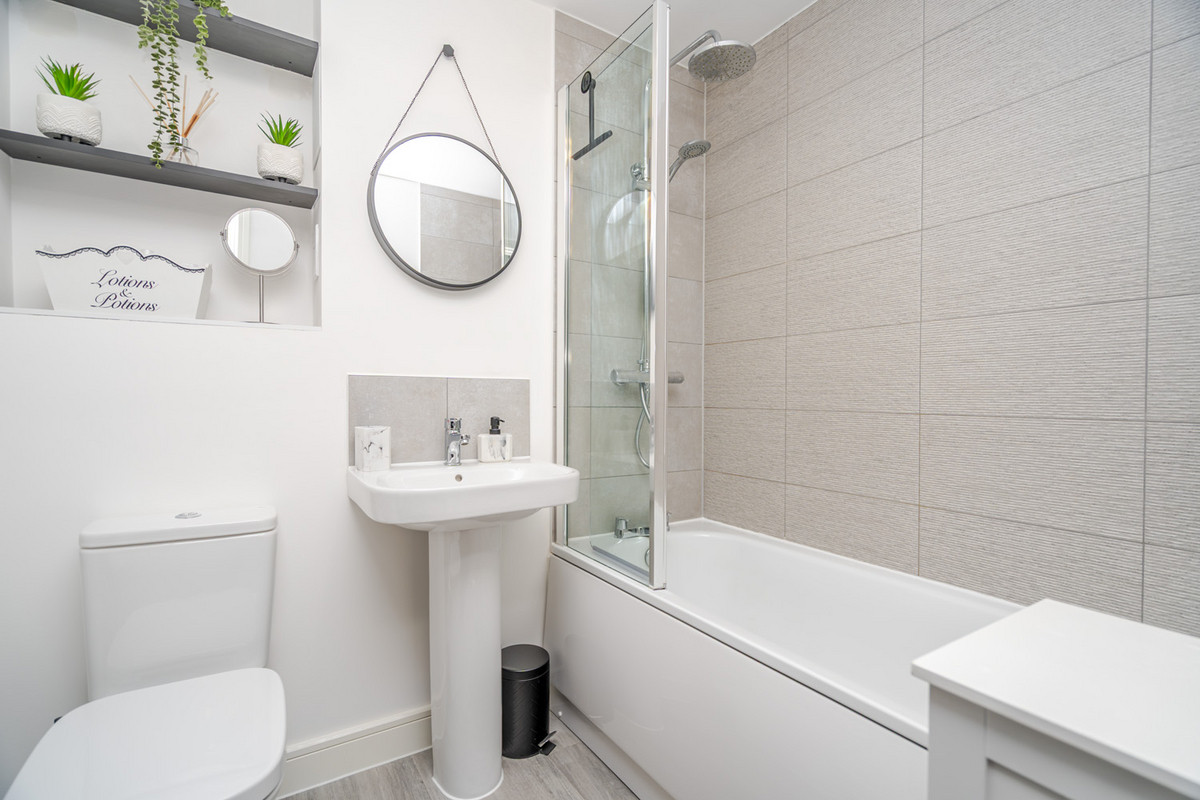 Ramsay Drive, Leighton Buzzard, LU7, photo 32