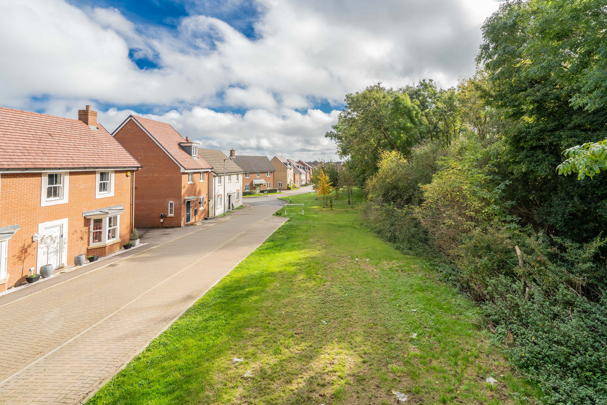 Trinidad Grove, Milton Keynes, MK3, photo 23