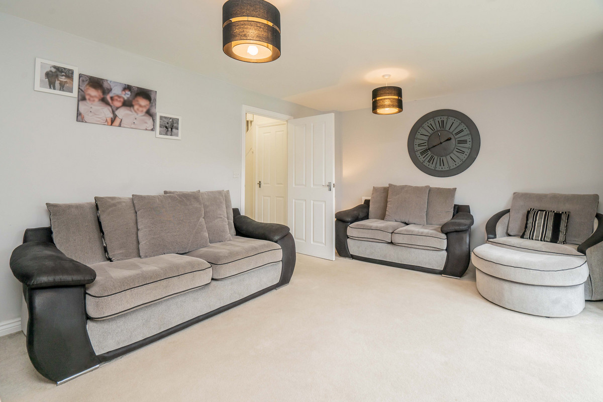 Trinidad Grove, Milton Keynes, MK3, photo 8