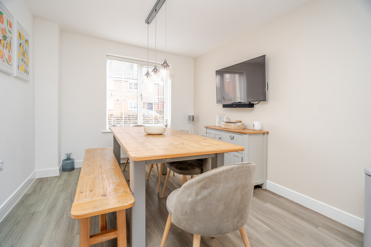 Galapagos Grove, Newton Leys, Milton Keynes, MK3, photo 13