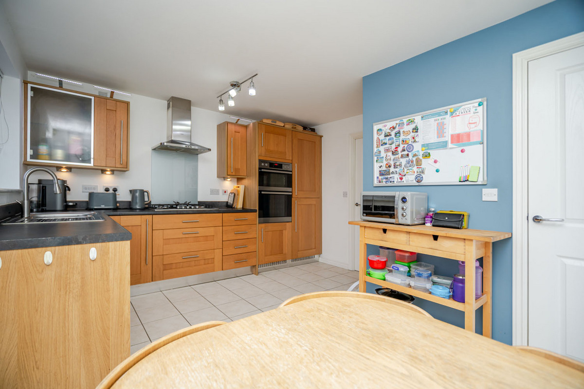 Tobago Drive Newton Leys, Milton Keynes, MK3, photo 9
