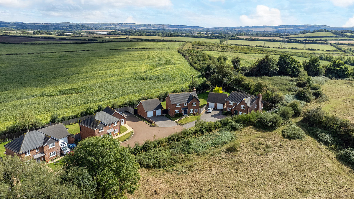 Cruickshank Mead, Leighton Buzzard, LU7, photo 17