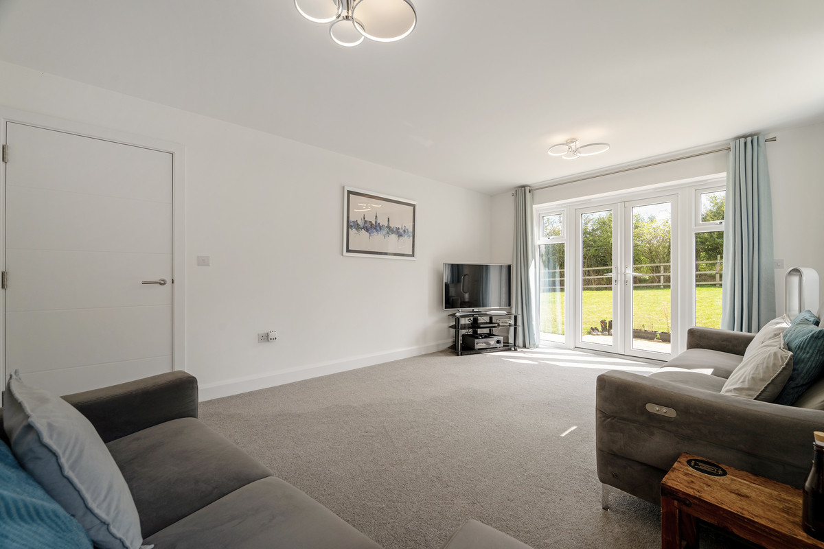 Cruickshank Mead, Leighton Buzzard, LU7, photo 3