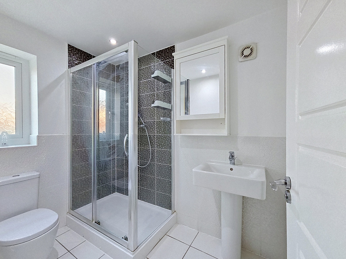 Bradfield Way, Rotherham, S60, photo 12